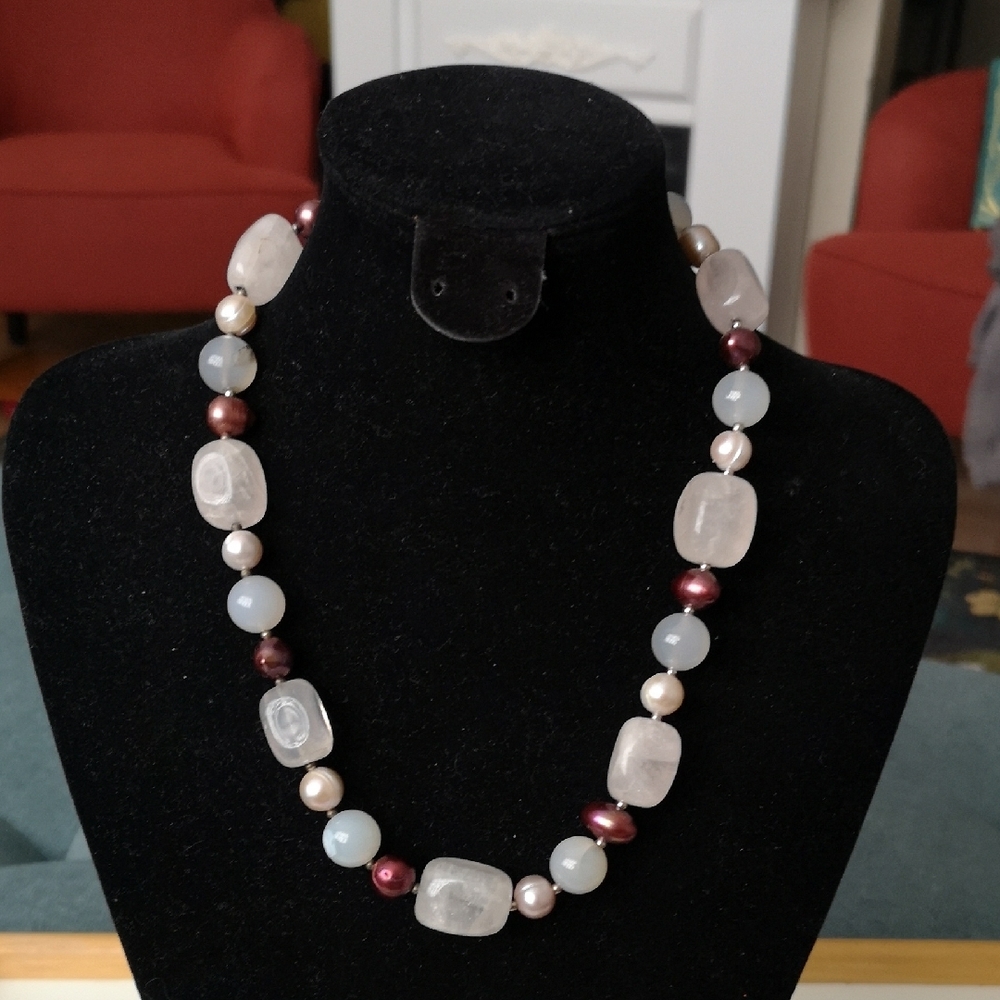 Stunning Stone Quart & Fresh Water Pearls Multi-Color Necklace Weighted Quality